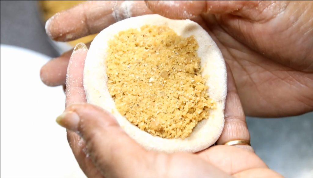 gul poli recipe video