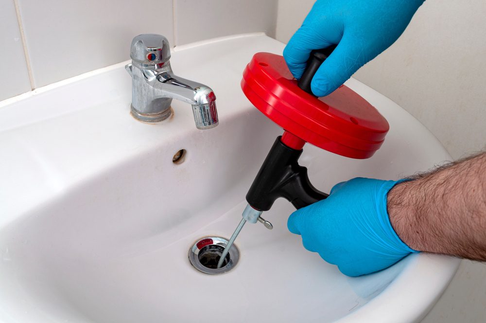 How to Clean Drain Pipes at Home